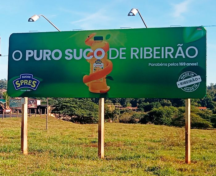 Outdoor de lona Nobile em Ribeirão Preto, para Sucos Spres.